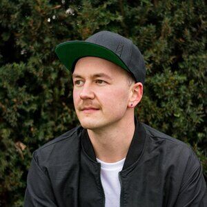 Meet your Posher, Alex